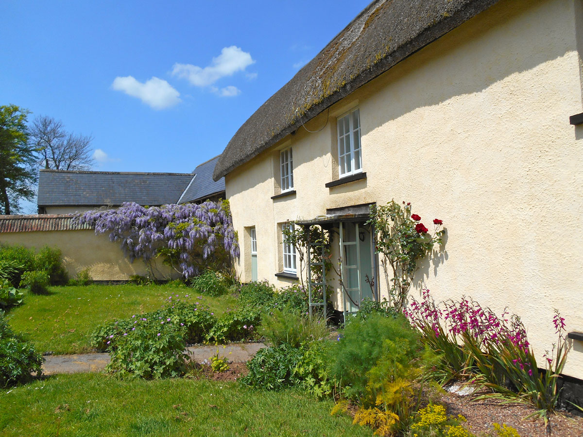 South Coombe Bed and Breakfast Devon South Coombe Country Cottages