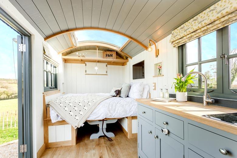 Luxury Shepherd's Hut Devon